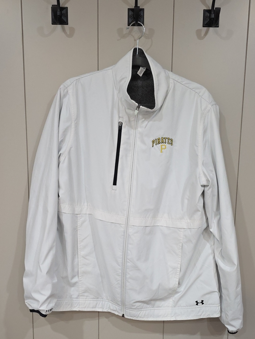 Under Armour White Pittsburgh Pirates Lightweight Windbreaker Jacket